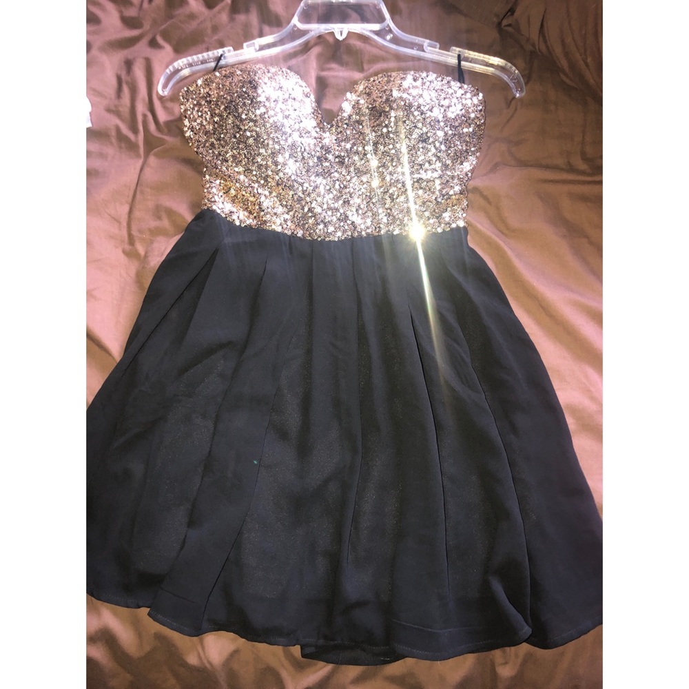 Gold & Black Windsor Dress